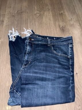 American Eagle Dark Blue Women's Distressed Hem Jeans 24S